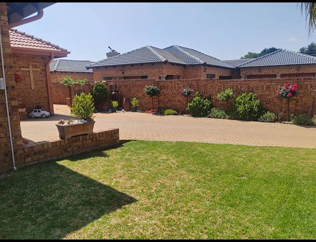 3 BEDROOM FREESTANDING FOR SALE IN SUNAIR PARK